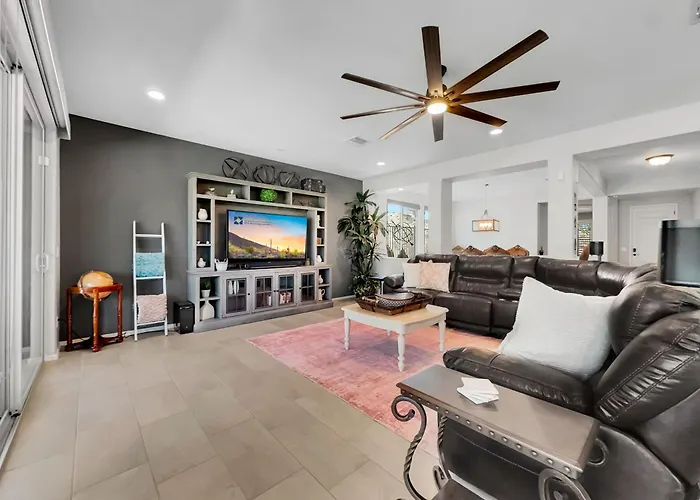 182nd Goodyear Holiday home