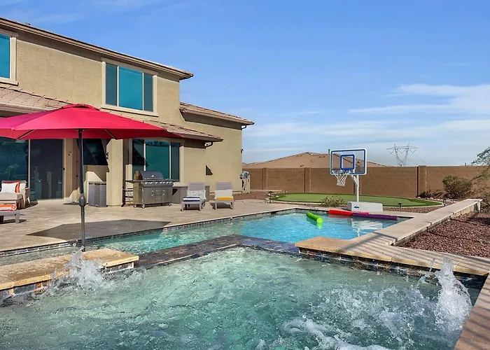 182nd Goodyear Holiday home
